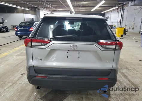 2024 Toyota Rav4 Le z USA, uszkodzony, nr VIN 2T3H1RFV9RC277618